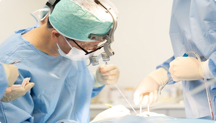 インプラントとは